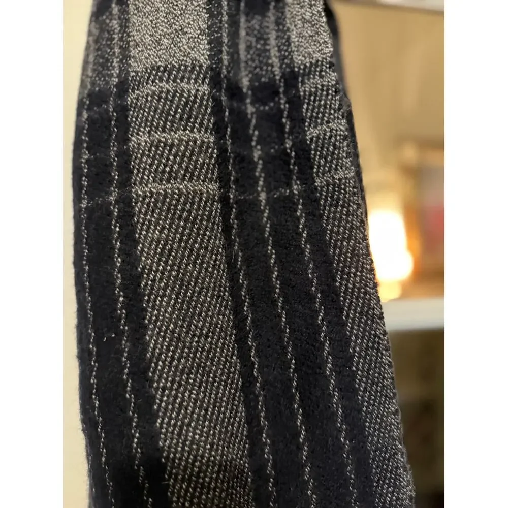 Banana Republic Black Gray Plaid Wool Blend Fringe Scarf Soft Winter Wrap Unisex